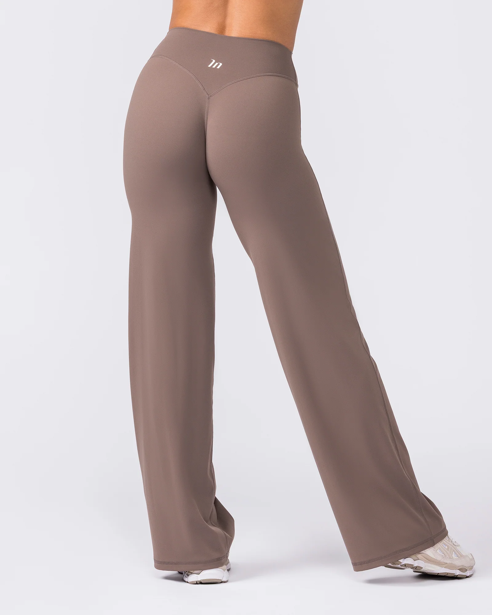 Aura Straight Leggings Short - Taupe - Image 6