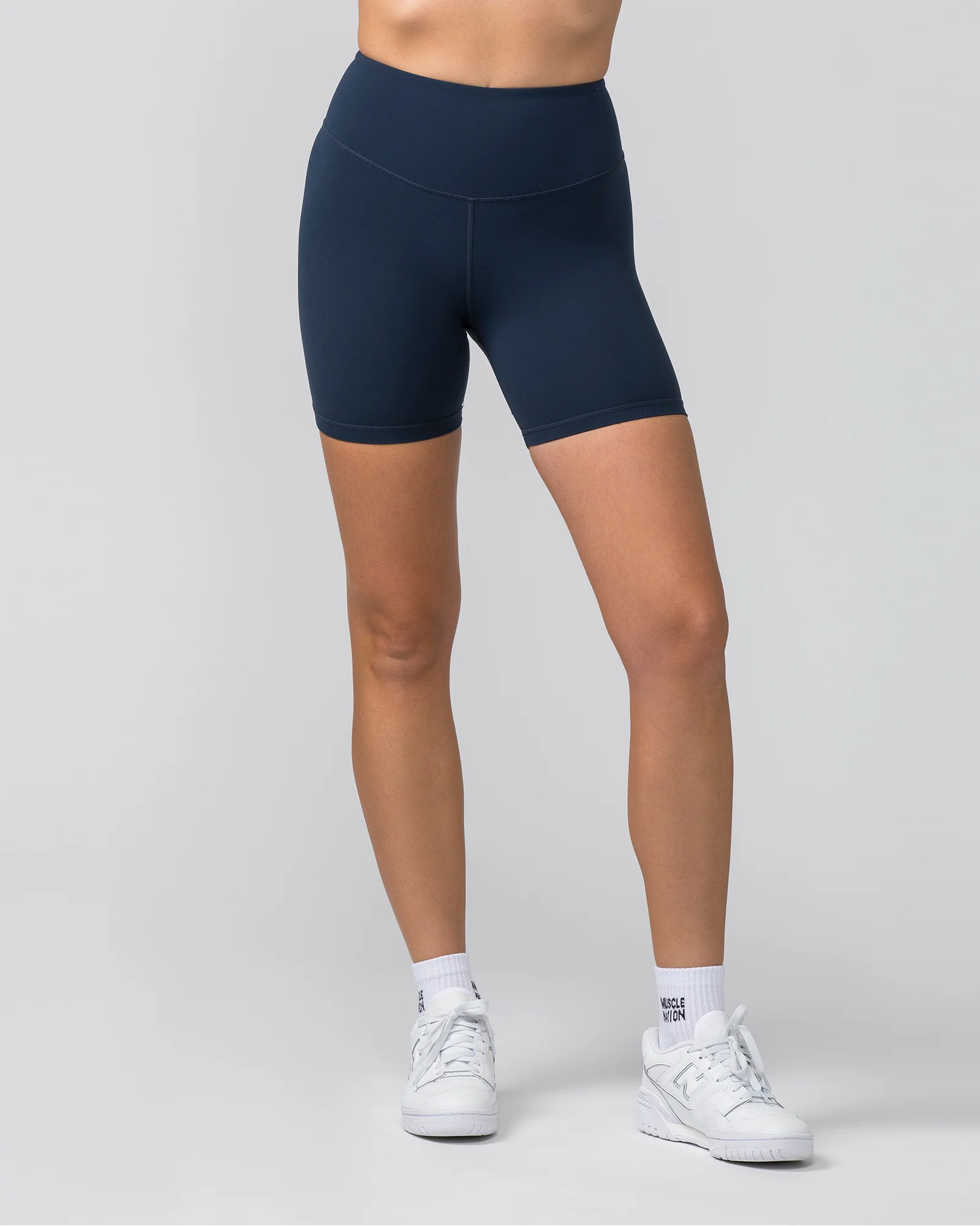 Contour Aura Bike Shorts - Navy - Image 2