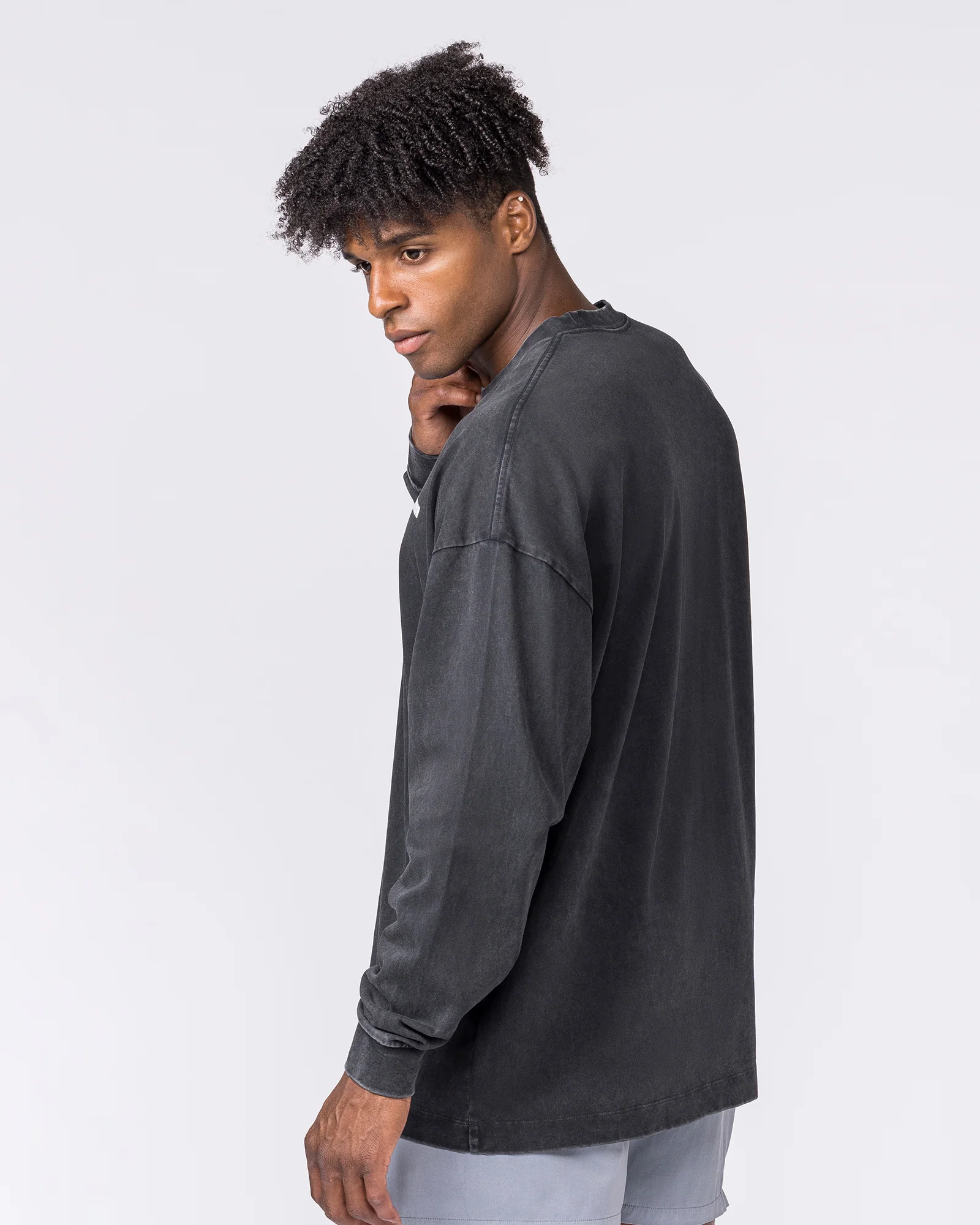 Essential Oversized Long Sleeve Vintage Tee - Washed Black - Image 2
