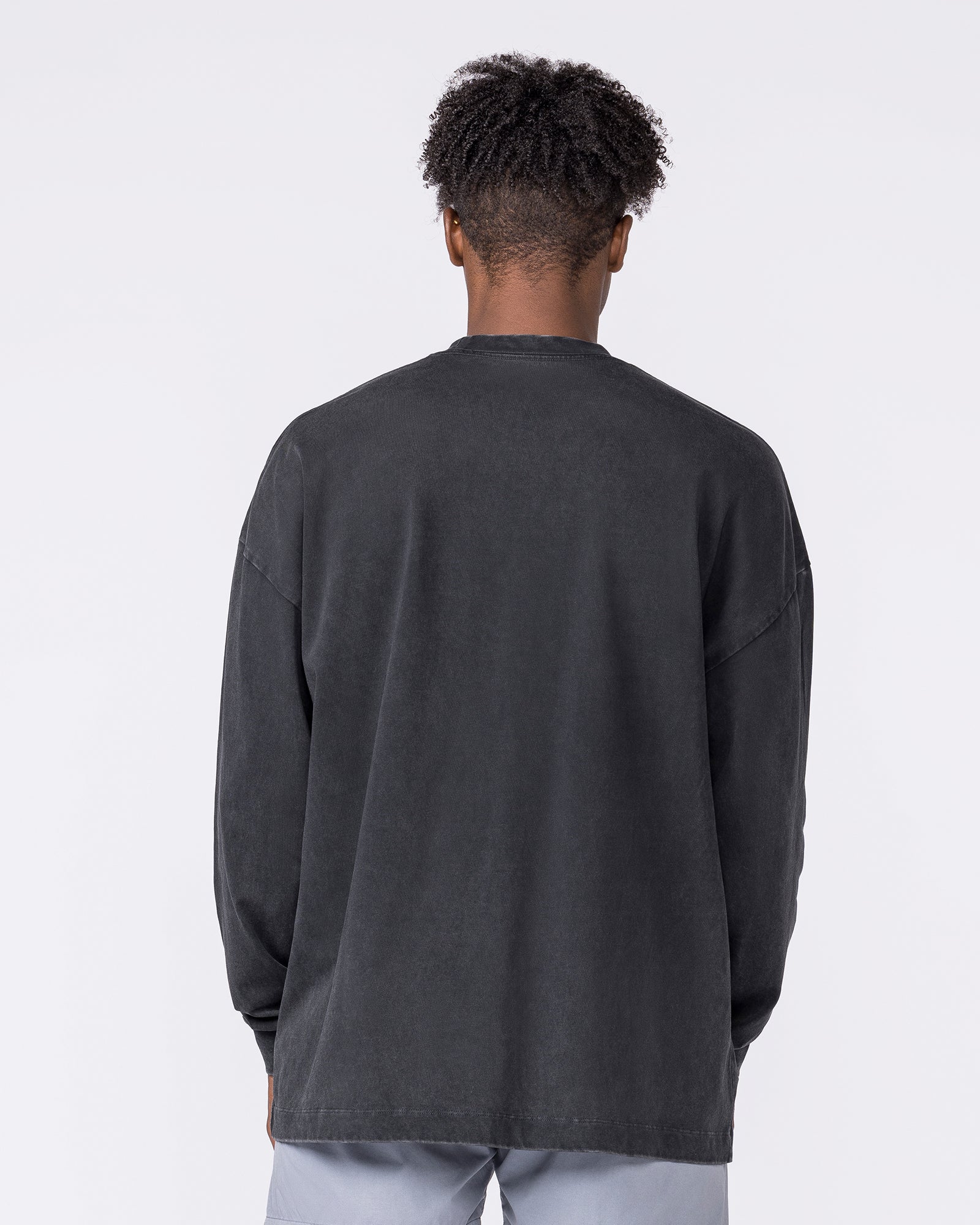 Essential Oversized Long Sleeve Vintage Tee - Washed Black - Image 4