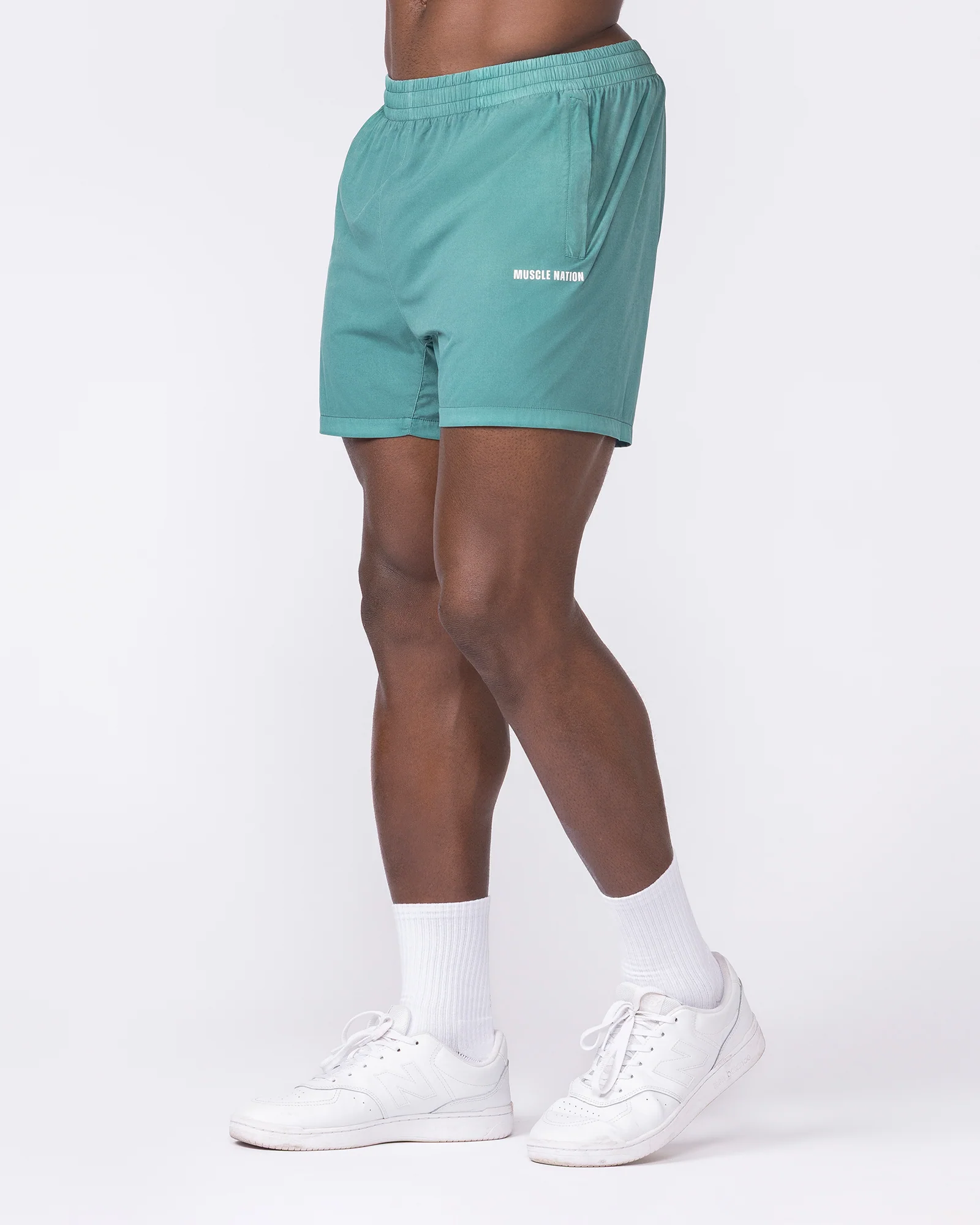 Essential Vintage 3.5" Active Shorts - Washed Leaf - Image 4