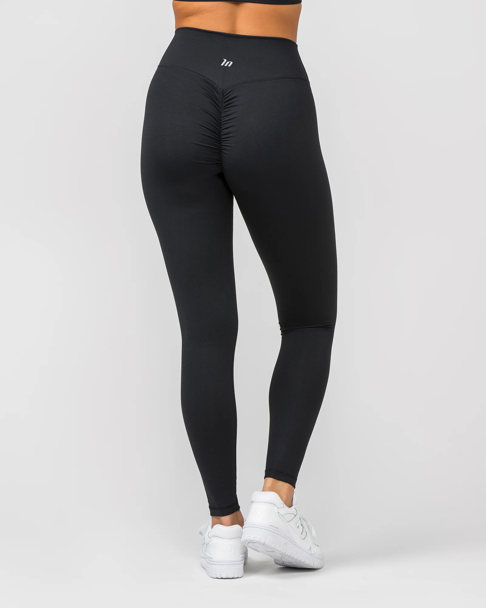 Signature Full Length Scrunch Leggings - Black - Image 5