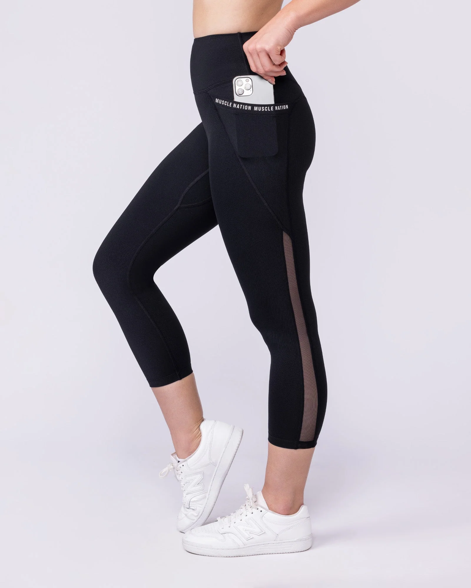 Illusion Signature Pocket 7/8 Leggings - Black - Image 3
