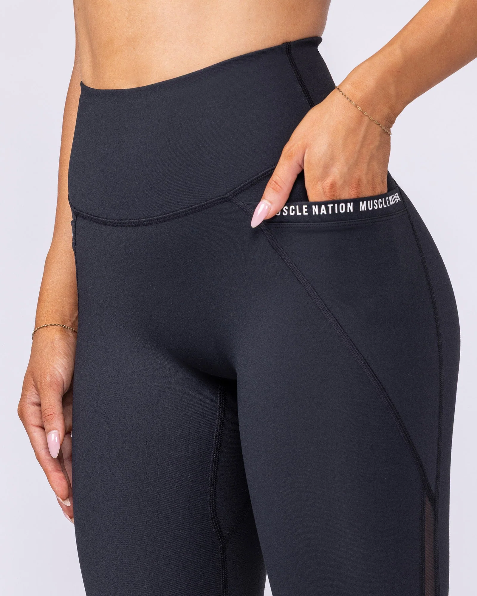 Illusion Signature Pocket Ankle Length Leggings - Black - Image 4