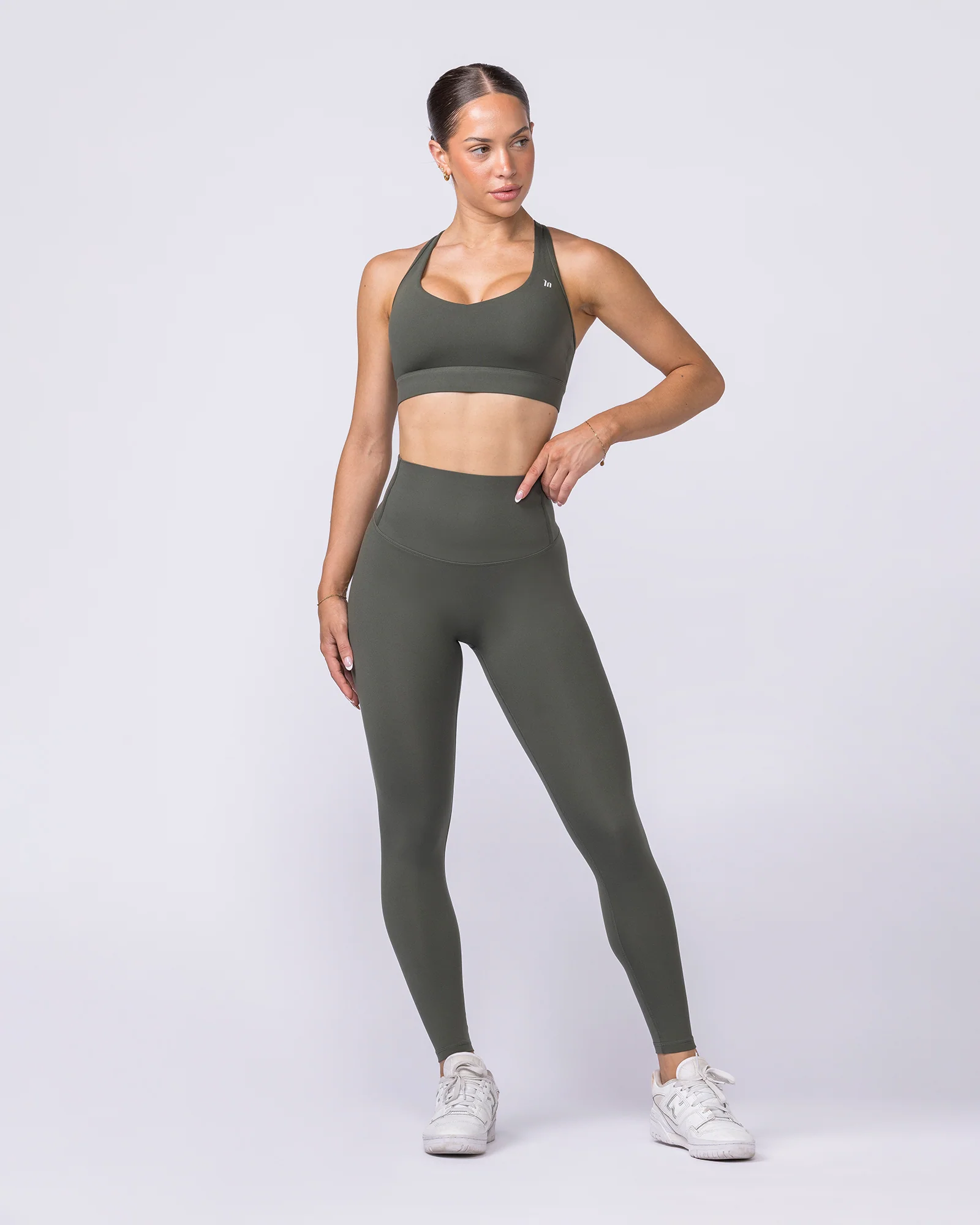 Unrivalled Bare Ankle Length Leggings - Eucalyptus - Image 10
