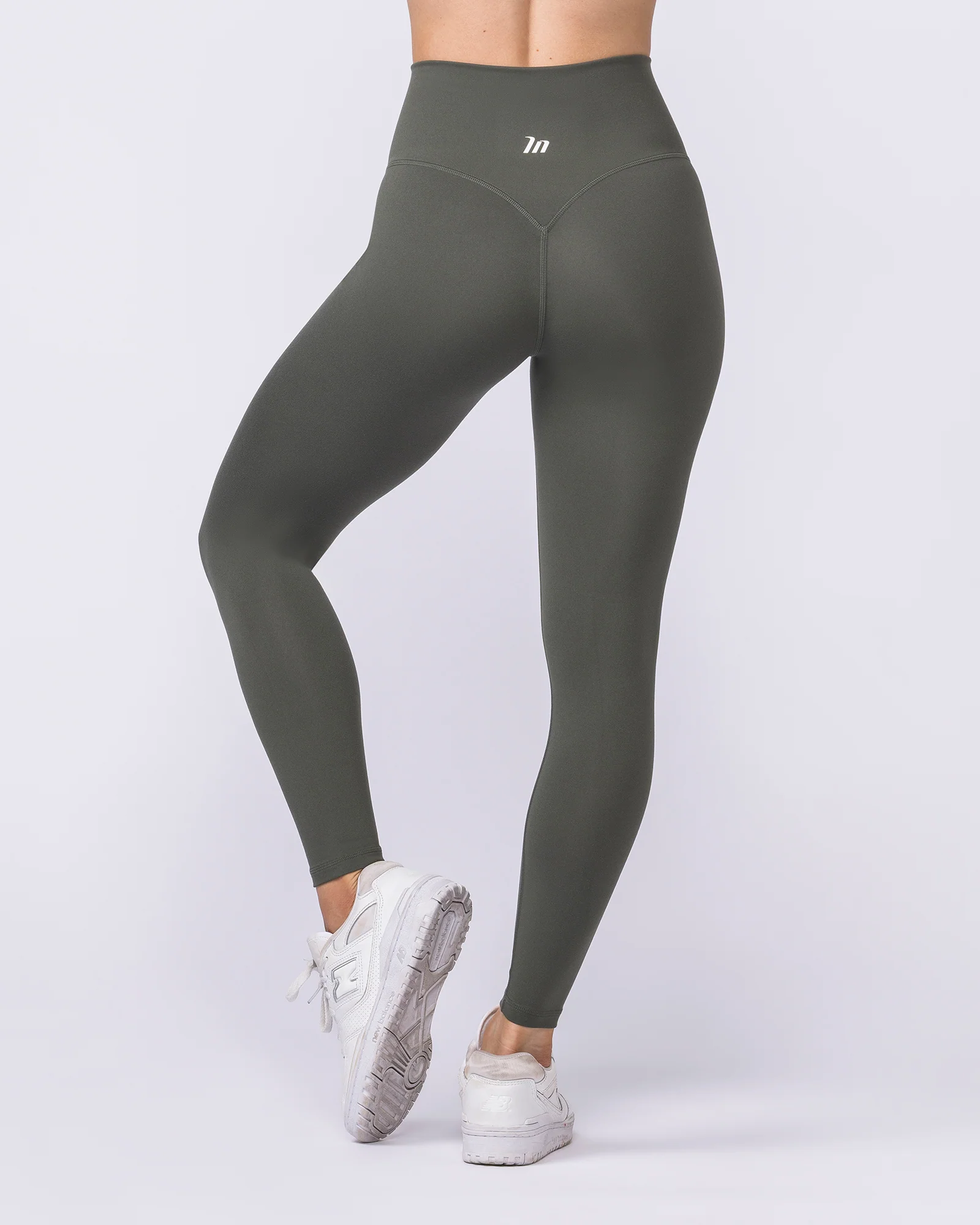 Unrivalled Bare Ankle Length Leggings - Eucalyptus - Image 9