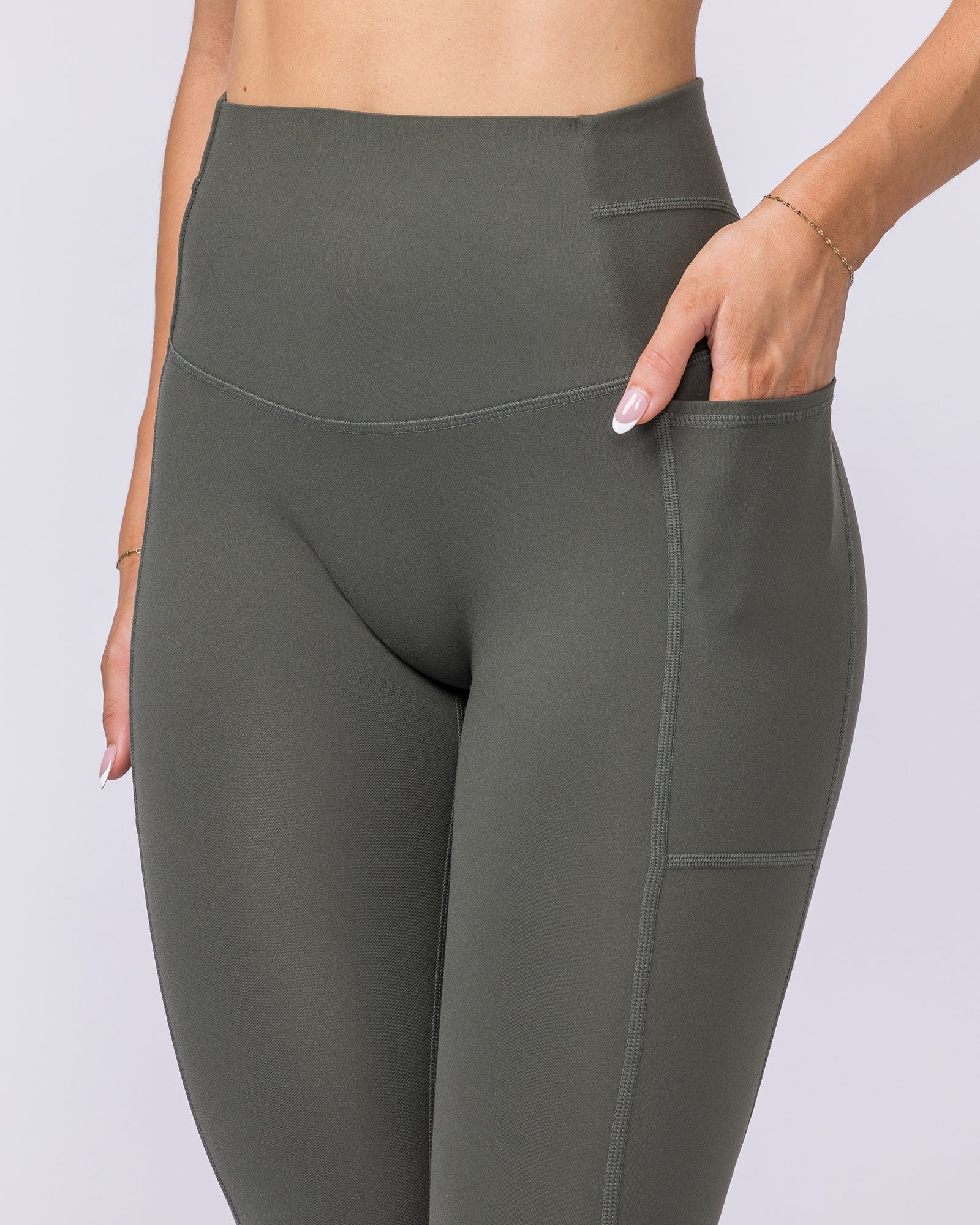 Unrivalled Everyday Pocket Ankle Leggings - Eucalyptus - Image 5